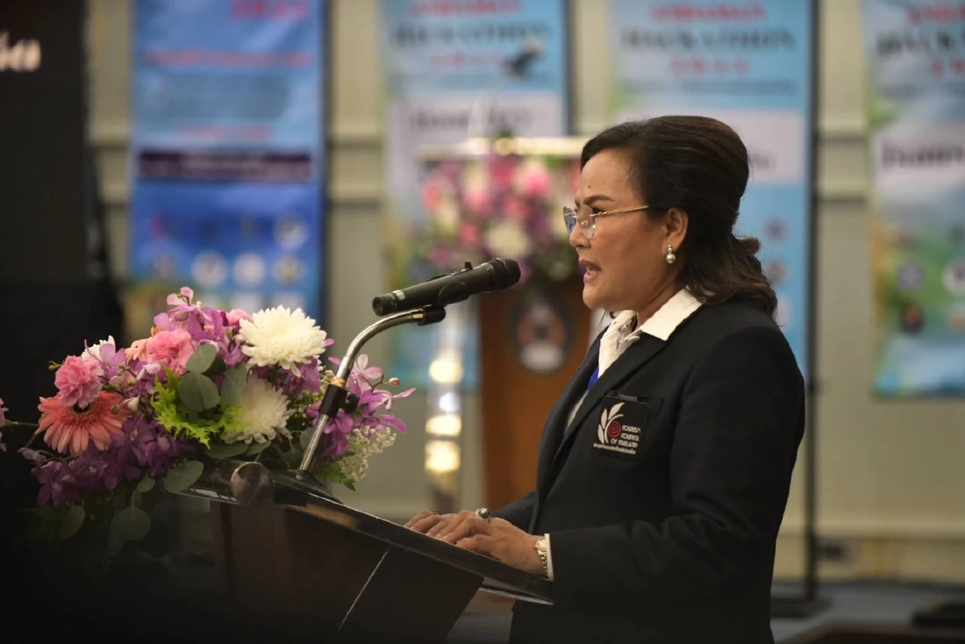 น.ส.วิรินทร์ตรา ปภากิจยศพัฒน์ ประธานสภาอุตสาหกรรมท่องเที่ยวแห่งประเทศไทย เขต 11(ภูเก็ต พังงา กระบี่ )