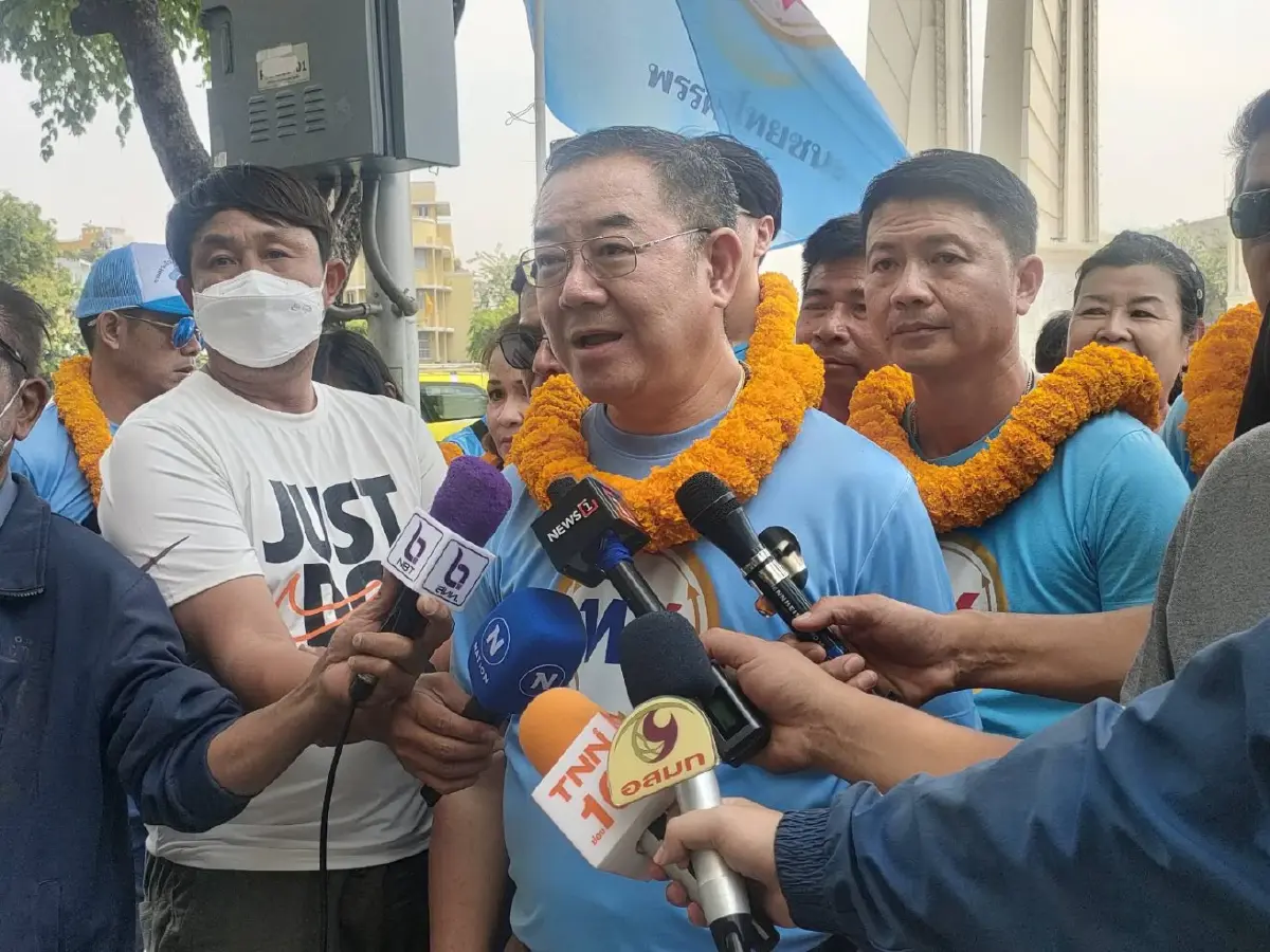 นายจักรพงศ์ ชื่นดวง หัวหน้าพรรคไทยชนะ