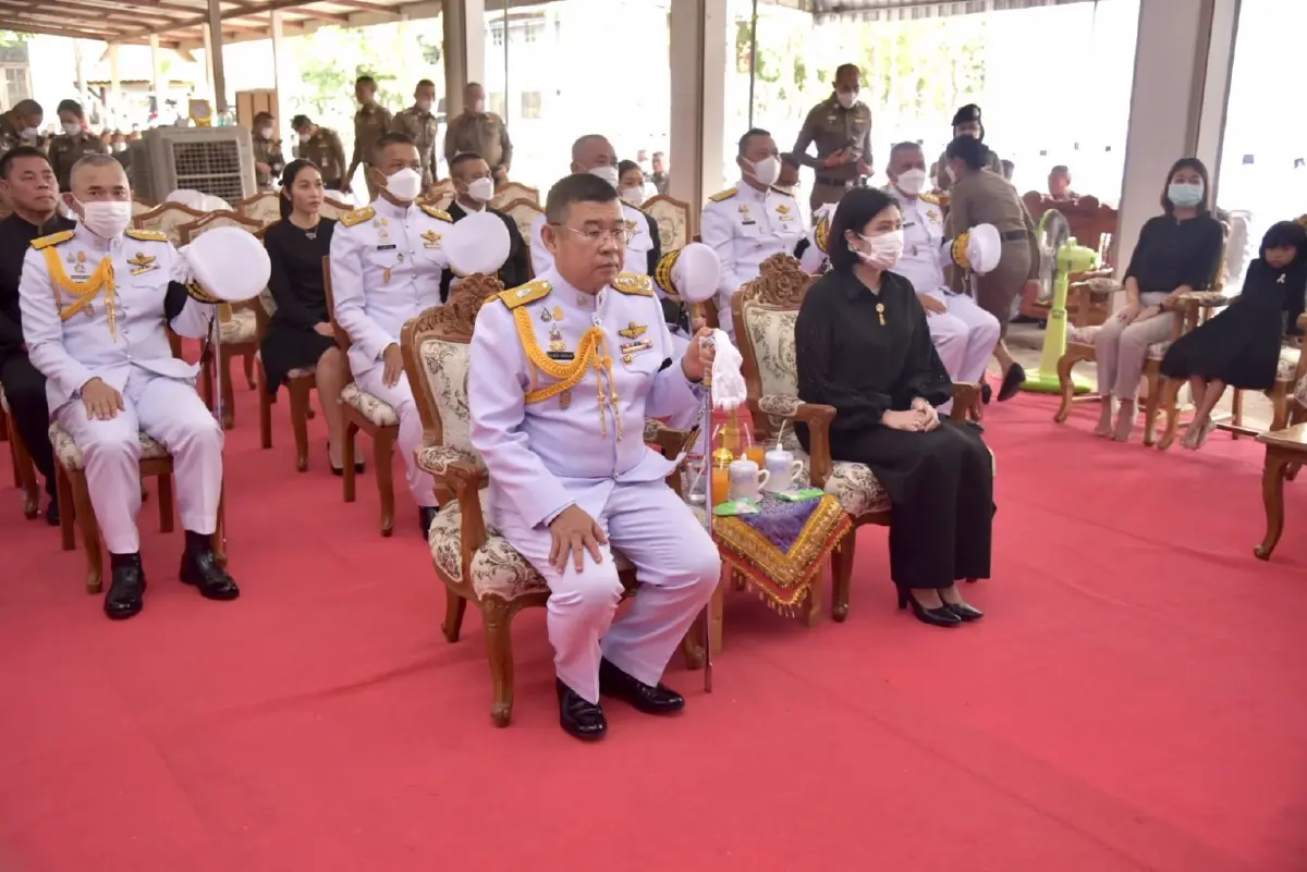 ผบ.ตร.ร่วมรดน้ำศพ "สารวัตรสืบฯเมืองยโสธร" ปูนบำเหน็จกรณีพิเศษ