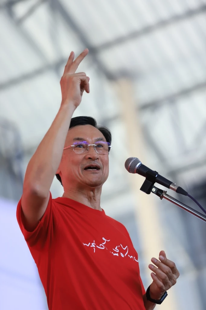 “จาตุรนต์” หนุน “ชลน่าน” ย้ำจุดยืน “เพื่อไทย” ไม่จับมือ “บิ๊กตู่-บิ๊กป้อม” 