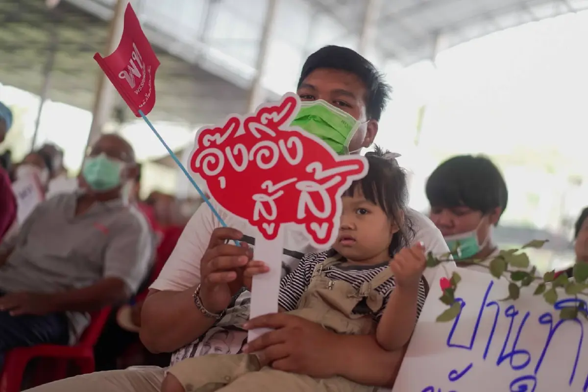 "เศรษฐา" ลั่นเลือก "เพื่อไทย" อย่าปันใจ ไม่มีพรรคพี่-น้อง ไม่เคยพูด