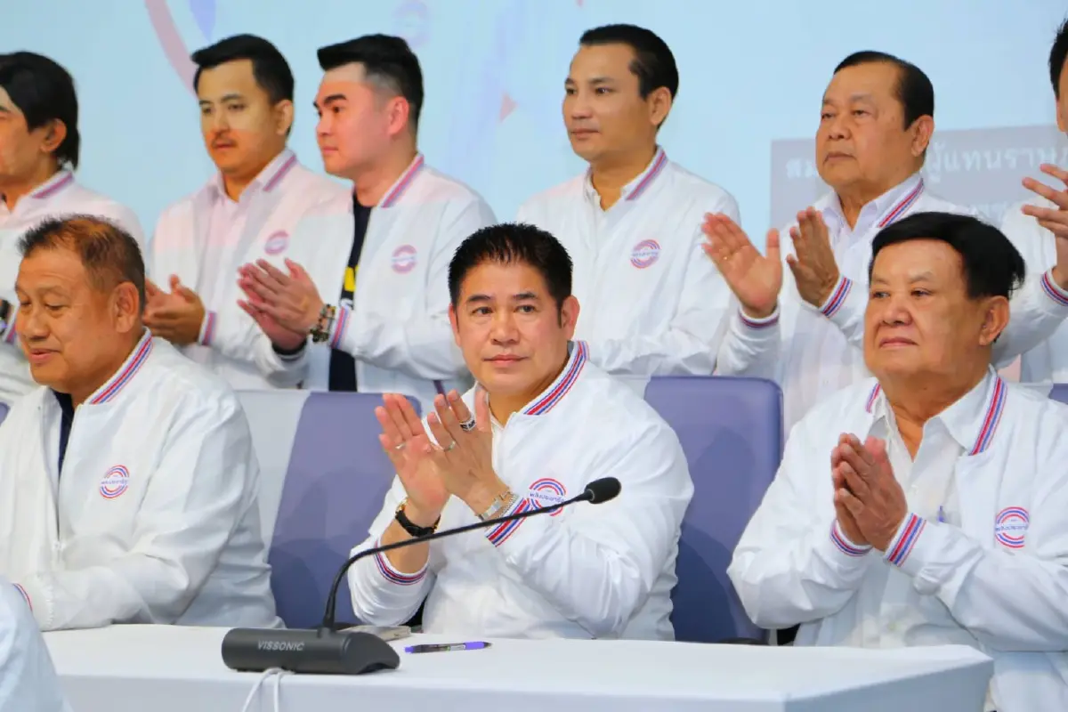 "บิ๊กป้อม" ร่วมเปิดตัวว่าที่ผู้สมัครส.ส.เก่า-ใหม่ หวังปักธงอันดับ 1