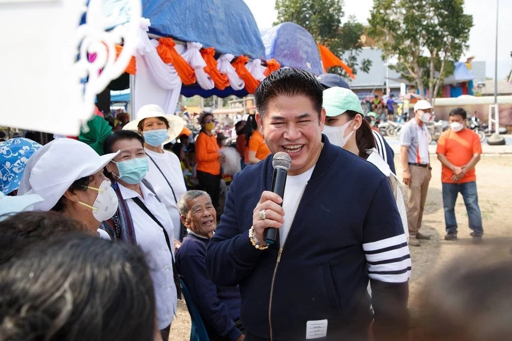 "ธรรมนัส"รับสภาพคนเชียงใหม่ไม่รอ"ลุงป้อม"ปราศรัย"เหตุธรรมชาติแปรปรวน