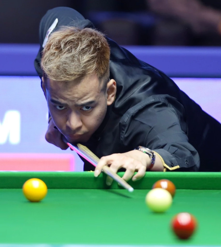 "รอนนี่" อัด "ต๋อง" 5-2 เฟรม กอดคอลิ่ว 16 คนศึกสอยคิว 6 แดงโลก