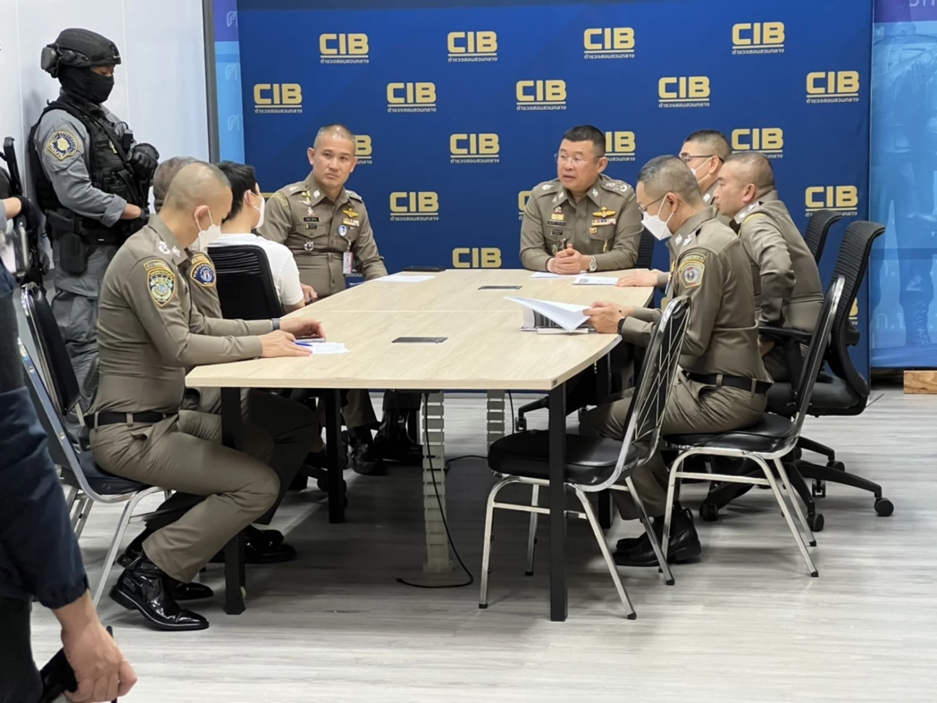 จับเครือข่าย “สารวัตรซัว”-“ชูวิทย์” แฉย้ายเซิร์ฟเวอร์ออกนอกประเทศ