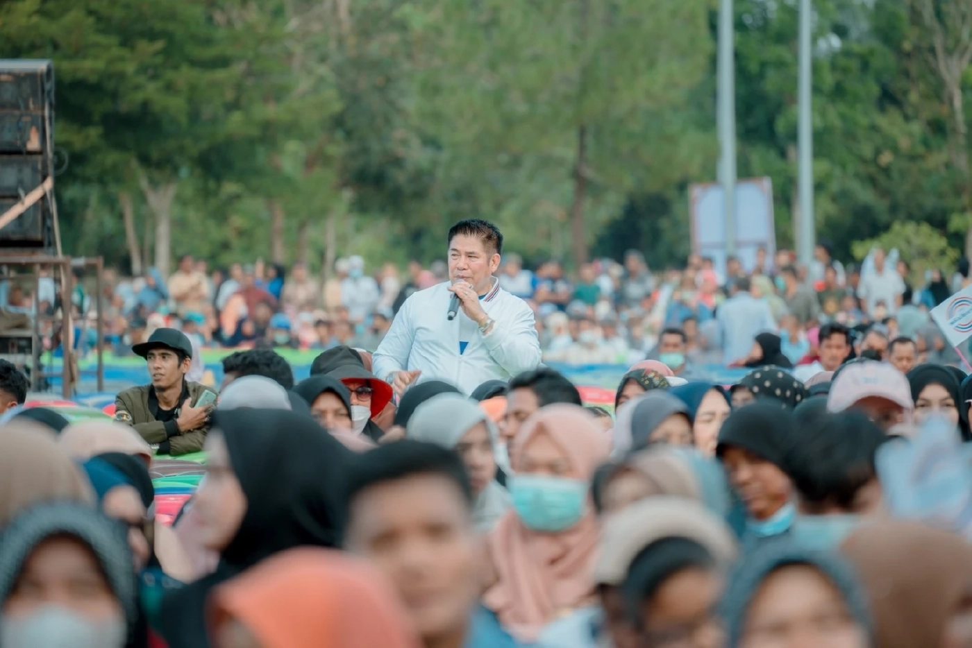 "ประวิตร" ปราศรัยใหญ่นราธิวาส ชูนโยบาย พัฒนาเขตศก.แบบยั่งยืน เทียบมาเลเซีย