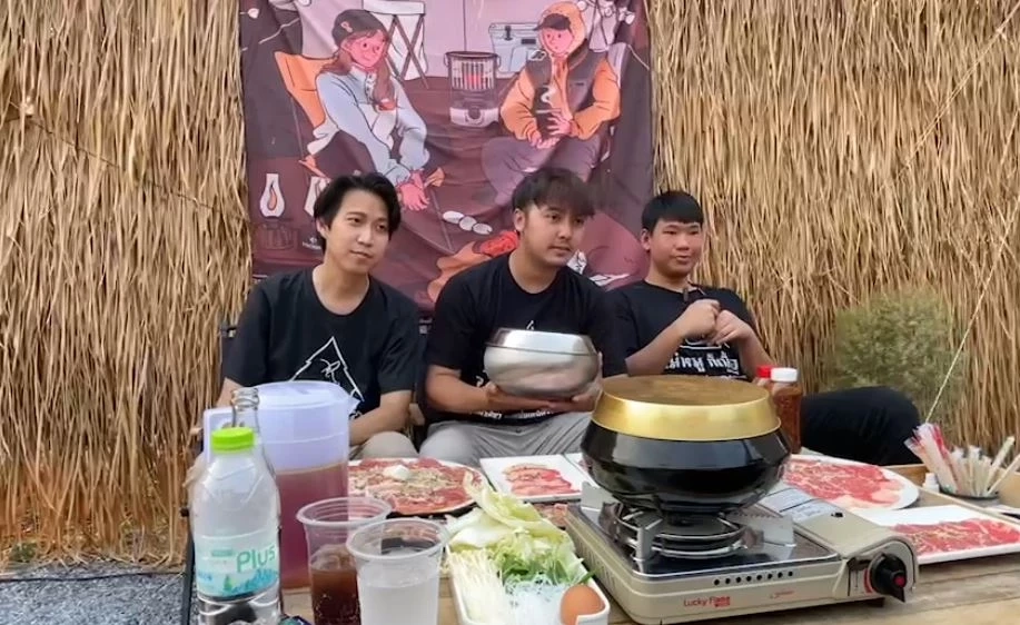 เจ้าของร้านรับใช้บาตรพระเป็นหม้อชาบูจริง แต่เป็นเกรดสแตนเลสไม่เคลือบสี