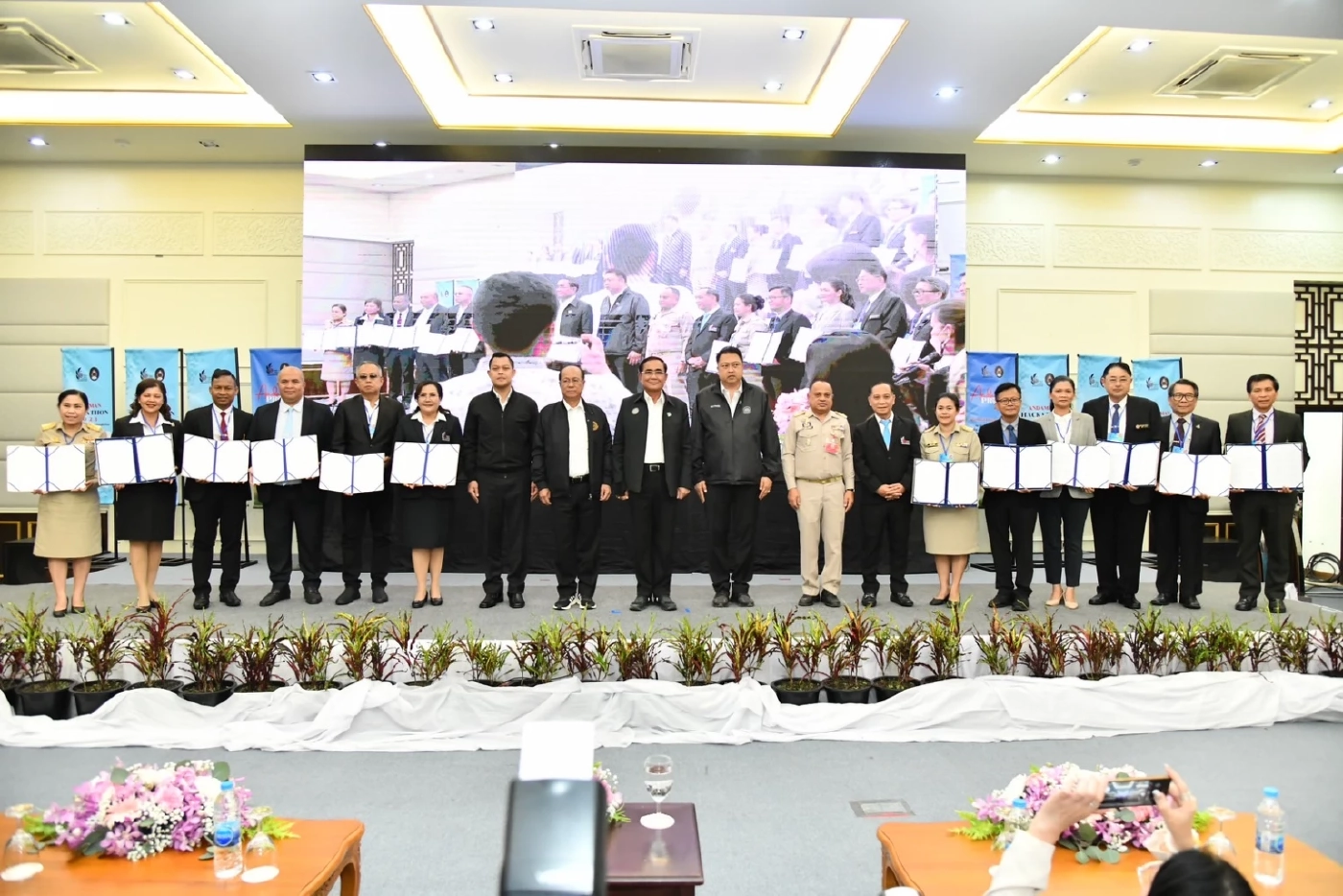 นายกฯ เหน็บคนดูแคลนเปิดปท. รับไม่เก่งเศรษฐศาสตร์ แต่บริหารการเงิน-คลัง 8 ปี