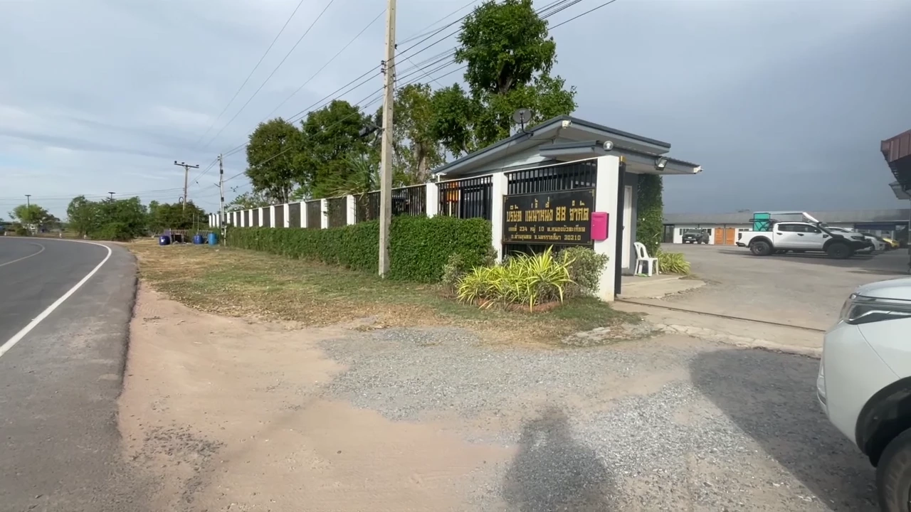 ไม่ขอยุ่ง "แม่น้ำหนึ่ง"ปัดตอบเงื่อนไขจ่าย 3.5 แสน ชี้ให้ทนาย 2 คนสู้กันเอง