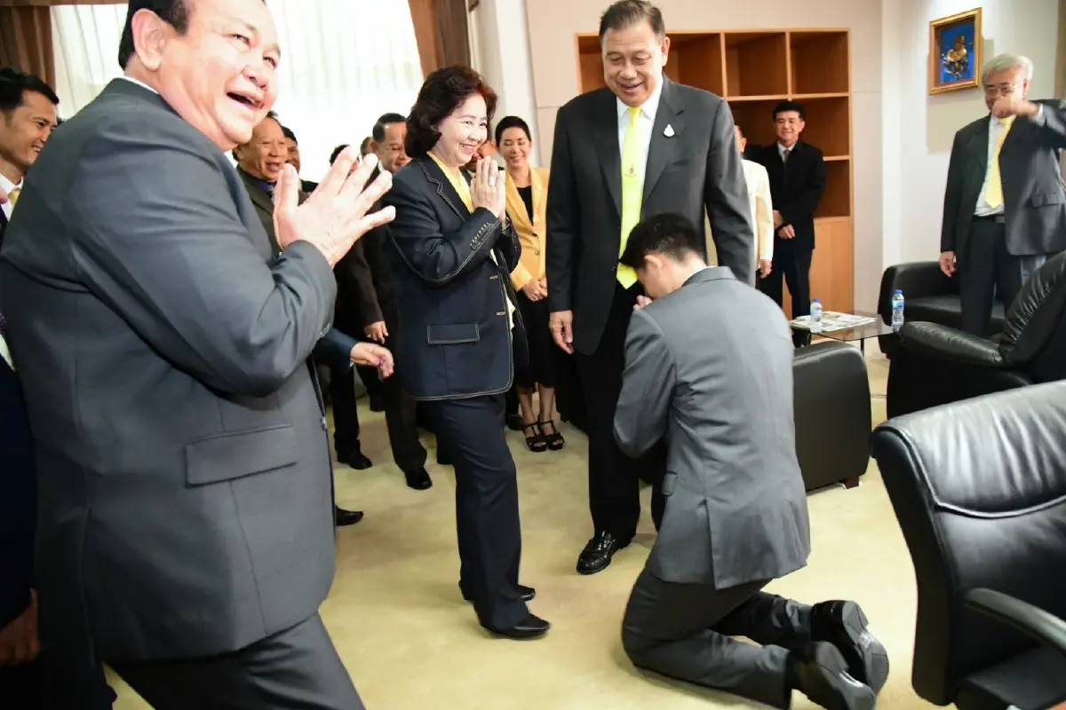 เมื่อครั้งที่นายอธิรัฐ รับทราบว่า ได้ดำรงตำแหน่ง รมช.คมนาคม