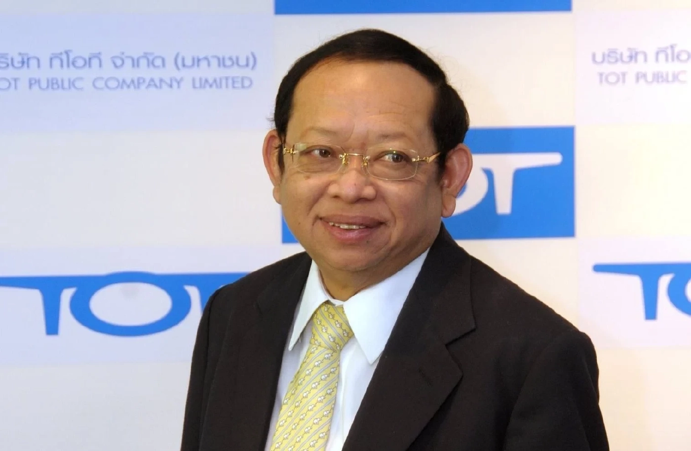 วรุธ สุวกร