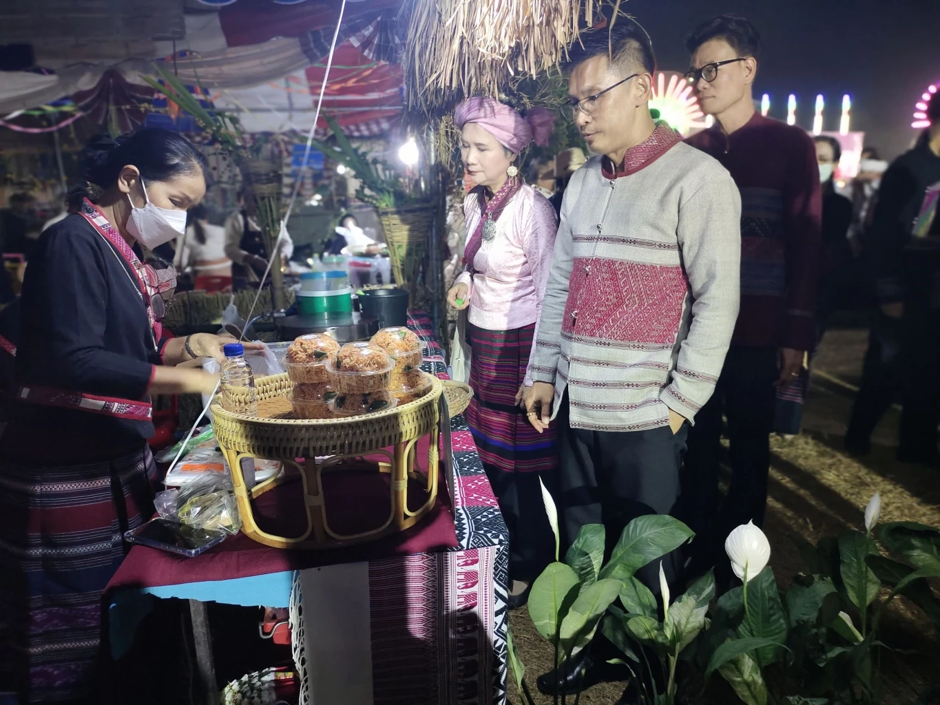 อำเภอปัวสืบสานประเพณี วัฒนธรรมไตลื้อ เปิดงานสืบสานฮีตฮอย กอยไตลื้อ เมิงโป