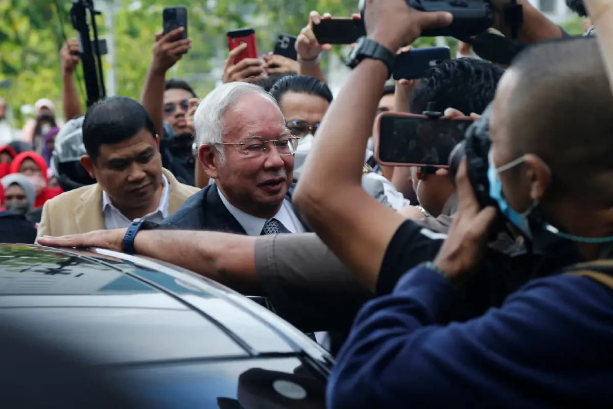 ศาลมาเลเซียตัดสิน “นาจิบ ราซัก” พ้นผิด 1 ข้อหาคดี 1MDB