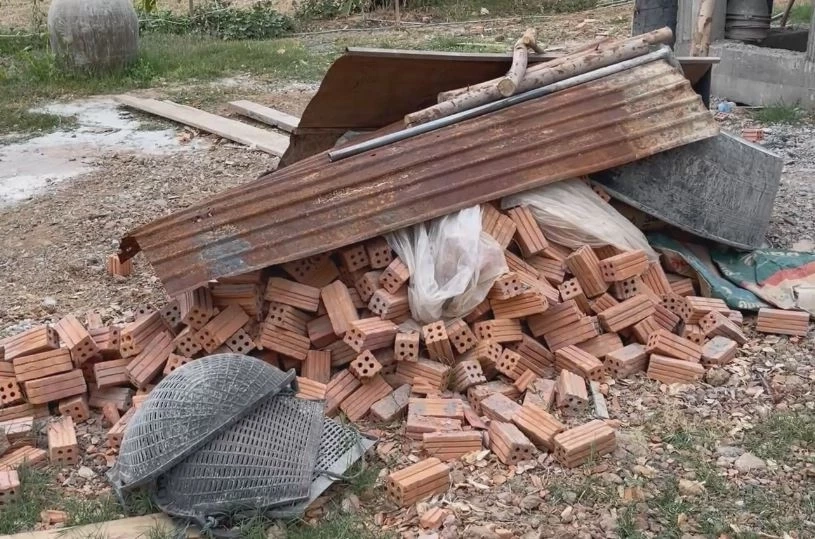 อนาถ! วัดไร้เมรุเผาศพ ชาวบ้านต้องขนไปเผาแบบเชิงตะกอน วอนผู้ใจบุญช่วย