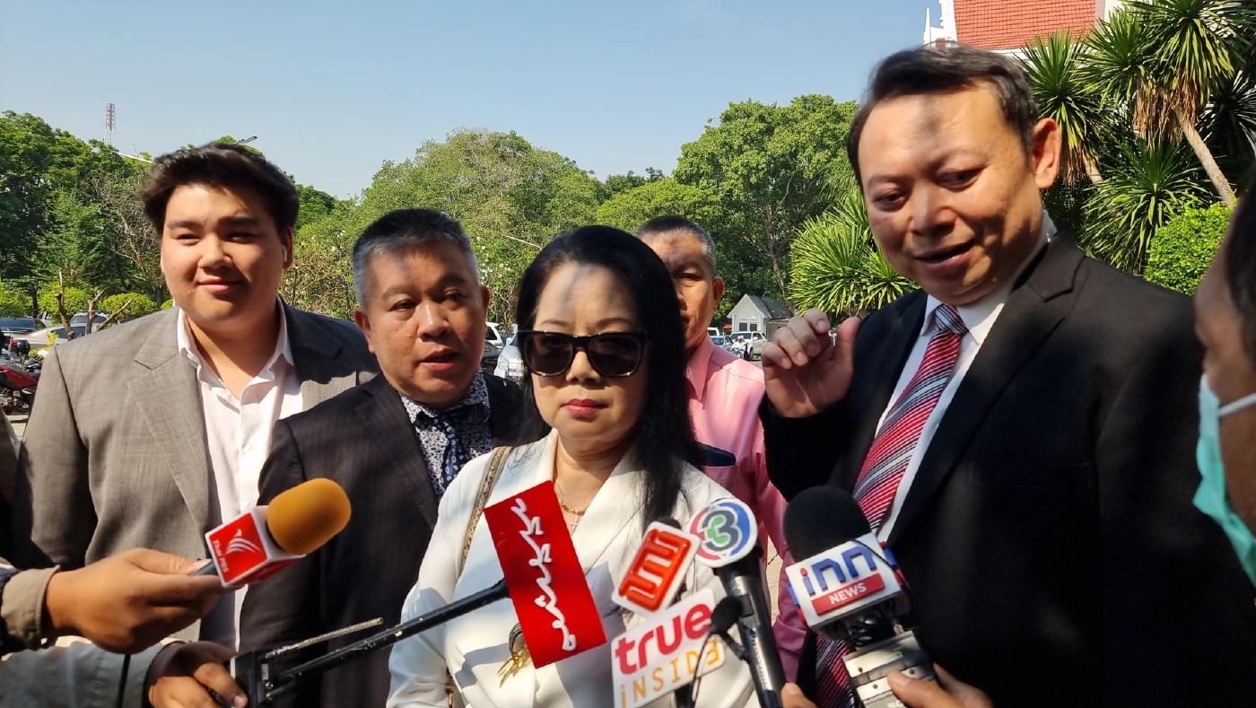 แม่แตงโม หอบหลักฐานชิ้นสำคัญแถลงศาล ทนายเผย เตรียมยื่นฟ้องคดีใหม่
