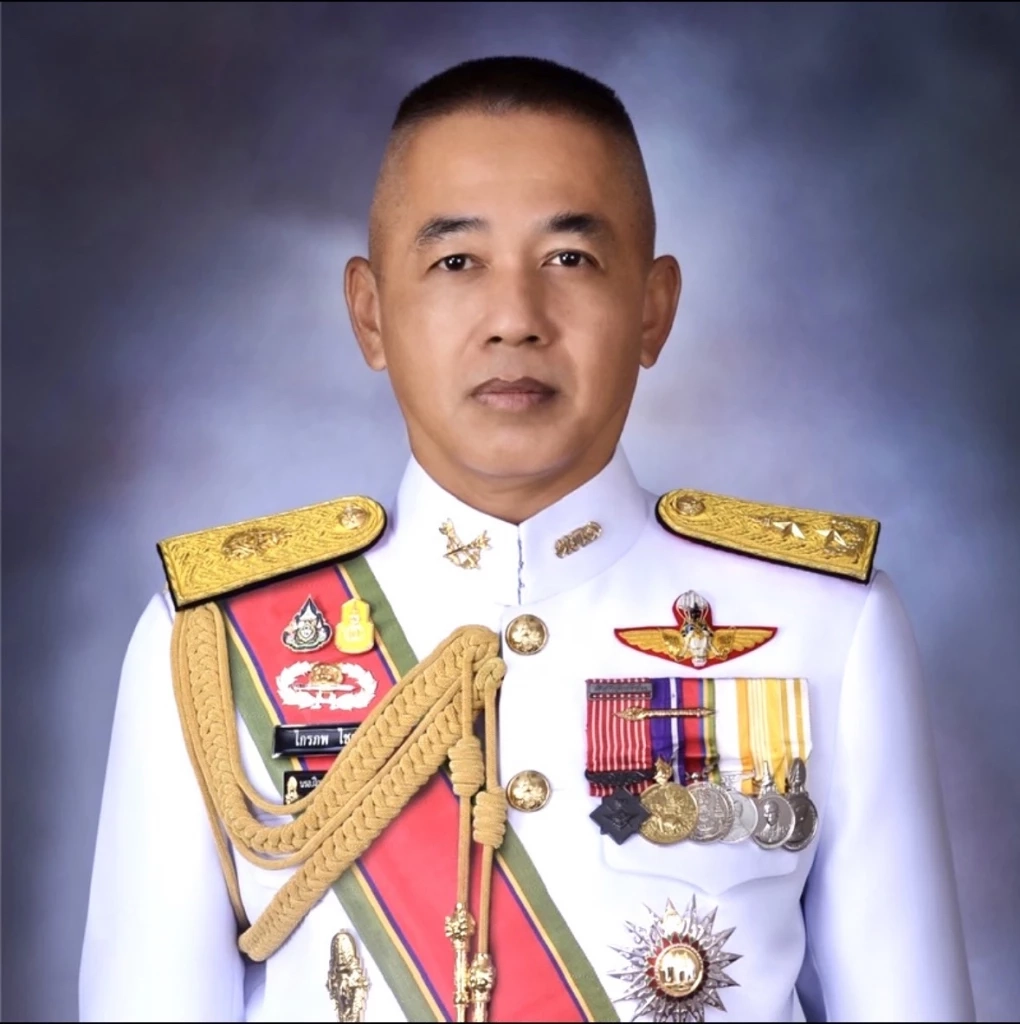 พล.ต.ไกรภพ ไชยพันธุ์ 