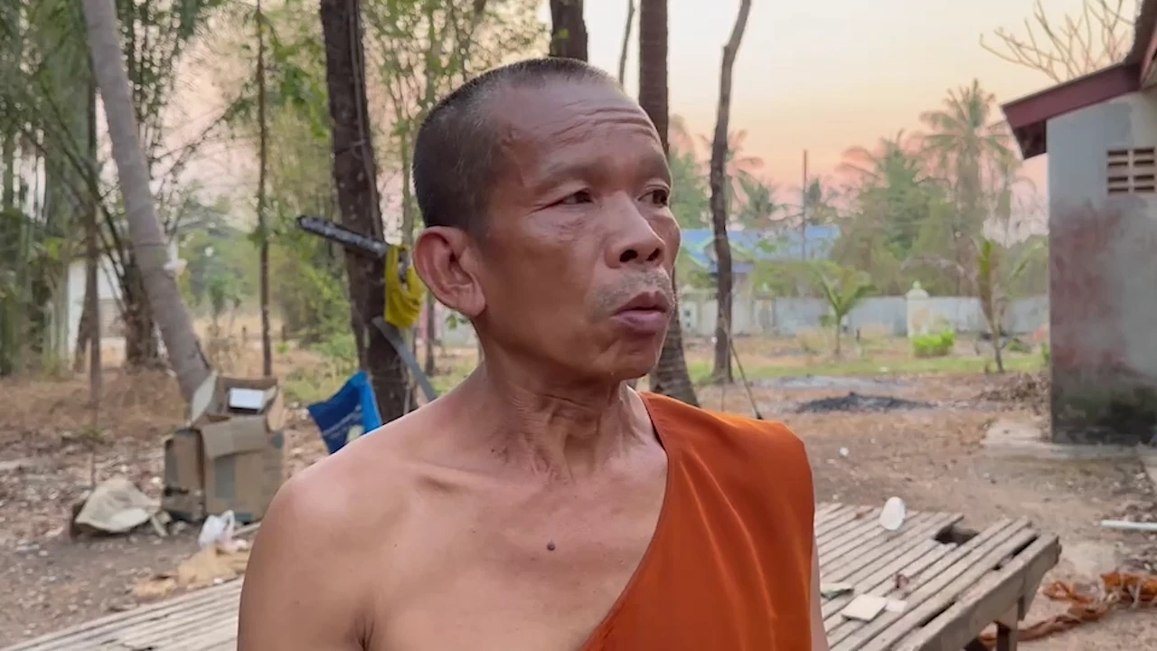 พระอธิการวิระ โสภโน เจ้าอาวาสวัดฃ