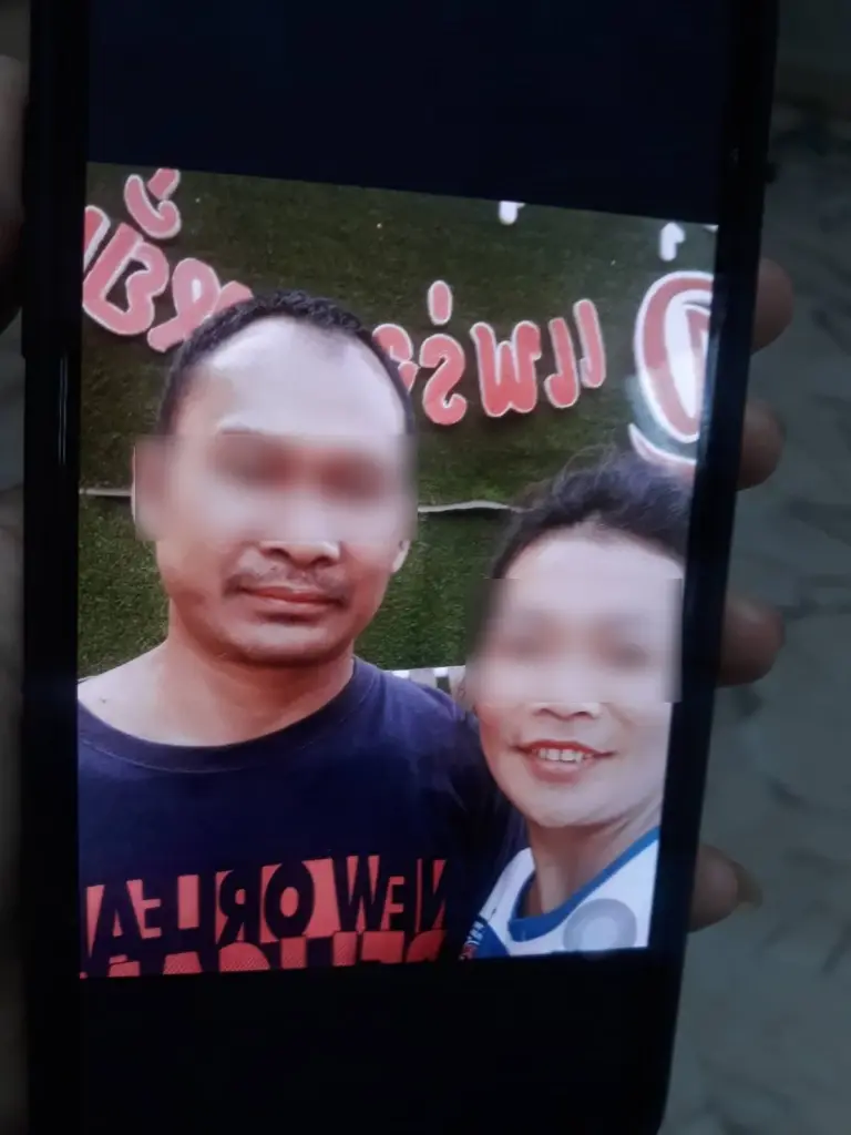 ตำรวจเร่งล่า น้องเขยโมโหพี่ชายเมียทวงหนี้ บุกยิงสาหัส ค้นบ้านอาวุธเพียบ