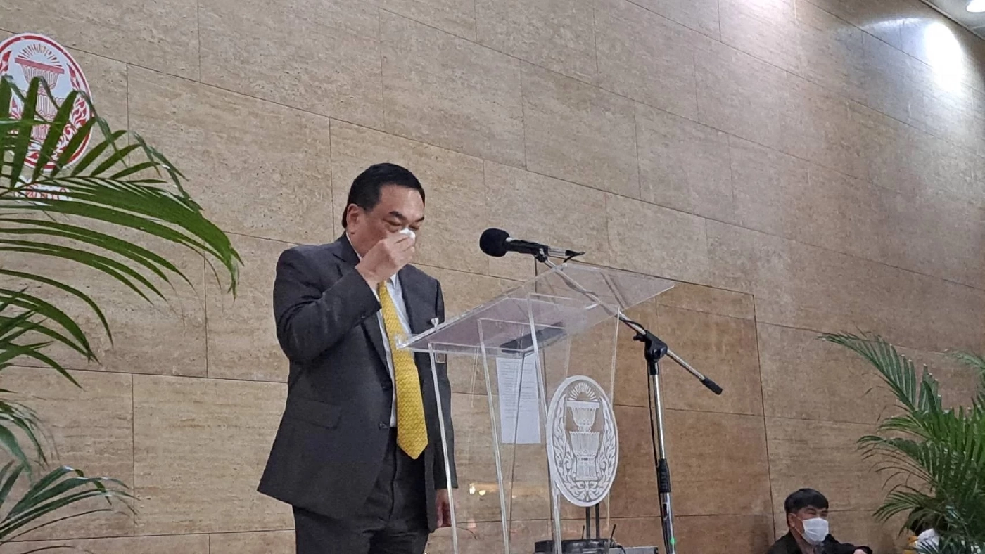 "ส.ว.อุปกิต" ย่องมอบตัว ถูกแจ้งข้อหาสมคบกันฟอกเงิน-อาชญากรรมข้ามชาติ