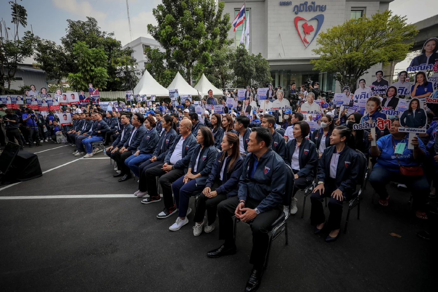 “ภท.” ลุยตอกเสาเข็ม กทม. เปิดตัวผู้สมัคร ส.ส. 33 เขตเลือกตั้งกรุงเทพฯ