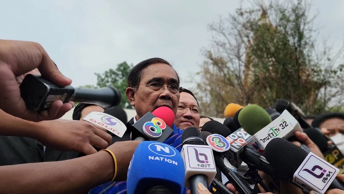 อารมณ์เสีย "นายกฯ" ลั่นไม่ให้ค่า เจอคนต่อต้านขณะลงพื้นที่ราชบุรี (มีคลิป)