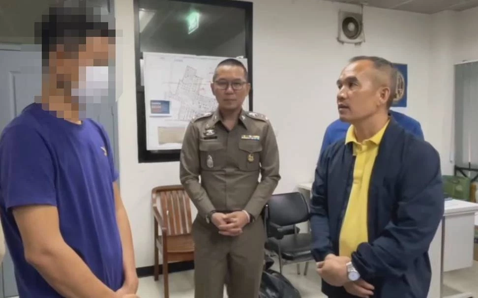 ตร.บุกจับไลฟ์สดเล่นพนันบาคาร่า พบเงินหมุนวันละ 3-4 แสนบาท