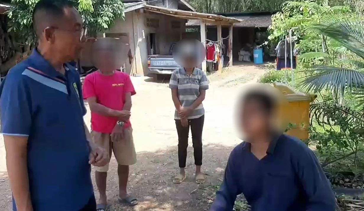 เวทนา! แม่หนีเที่ยวกลางดึก ปล่อยลูก 3 ขวบ นอนหลับกลางถนน