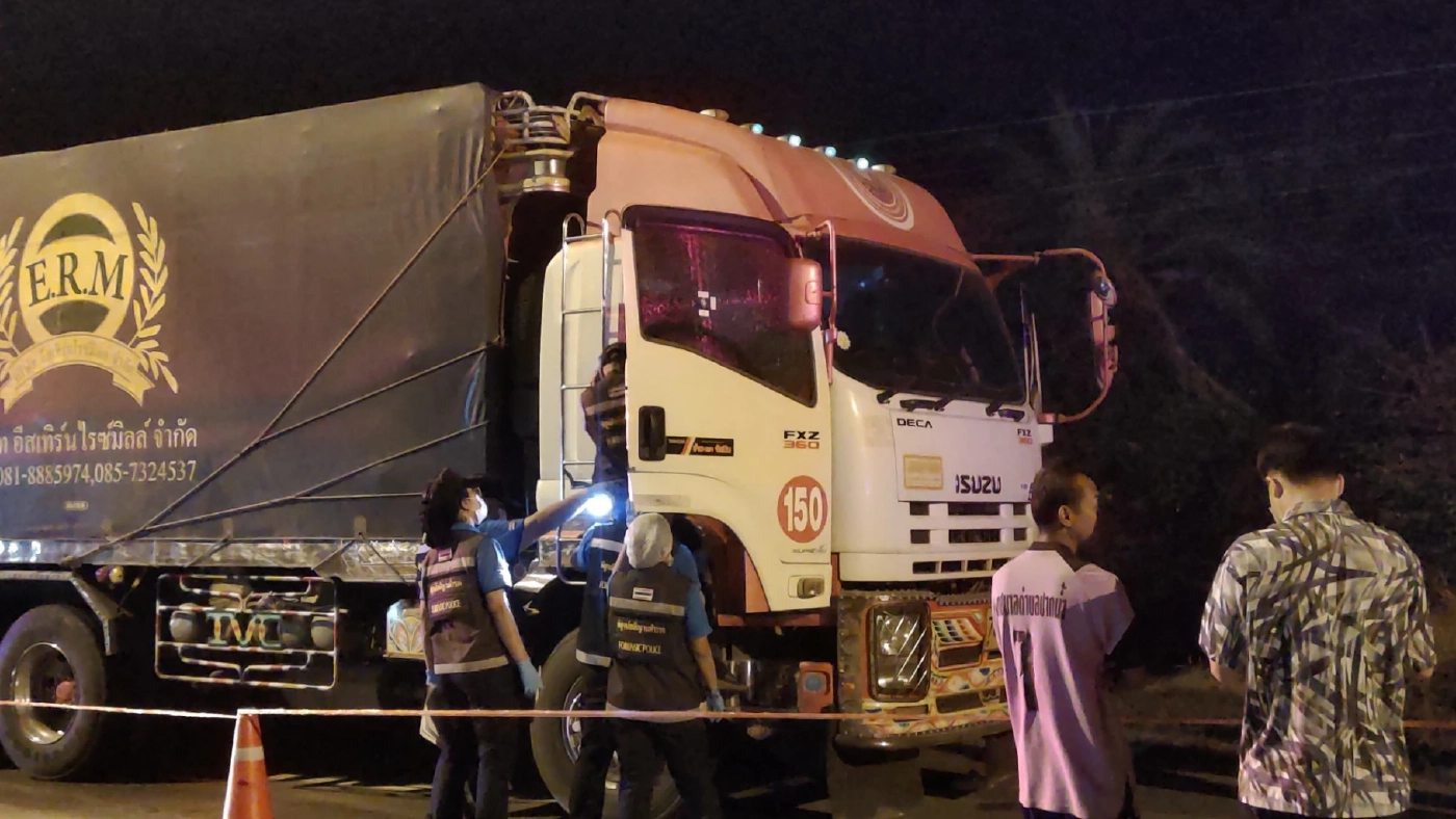 เร่งล่า ชายคลั่งกราดยิงสุพรรณบุรี จอดกระบะลั่นไกถล่มรถผ่านไปมา ดับ 1 สาหัส 1