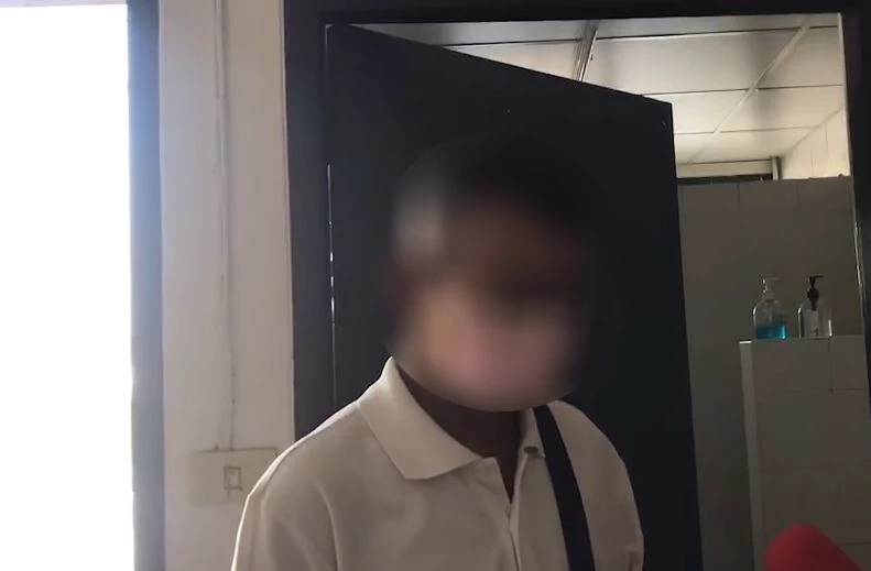 ชาวเน็ตแห่สาป ลูกบ้านคอนโด เอาปืนตบ รปภ. วัย 70 ปี หัวแตก ฉุน! โดนบอกให้ขยับรถ