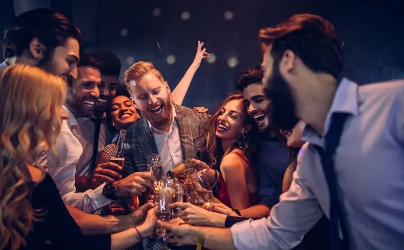 “หนึ่ง รณภร” จากอดีตบอยแบนด์ 3 Plus One สู่บาร์เทนเดอร์ระดับโลก