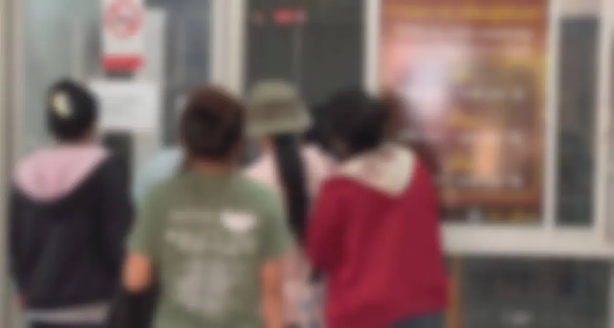 ทหารถูกขว้างระเบิดใส่ดับ 1 นาย ขณะเข้าระงับเหตุวัยรุ่นยกพวกตีกัน