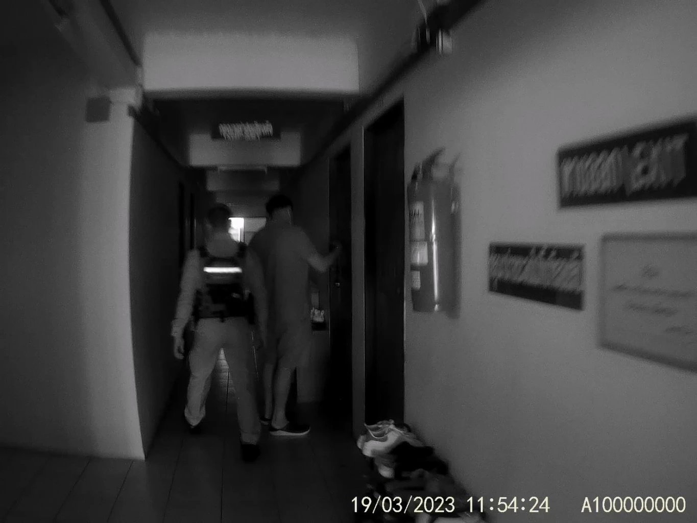 สุดหดหู่! น้องสาวสุดทน พี่สาววัย 17 ถูกพ่อแท้ ๆ ขืนใจ 6 ปี เดินร้องไห้ขอ ตร. ช่วย