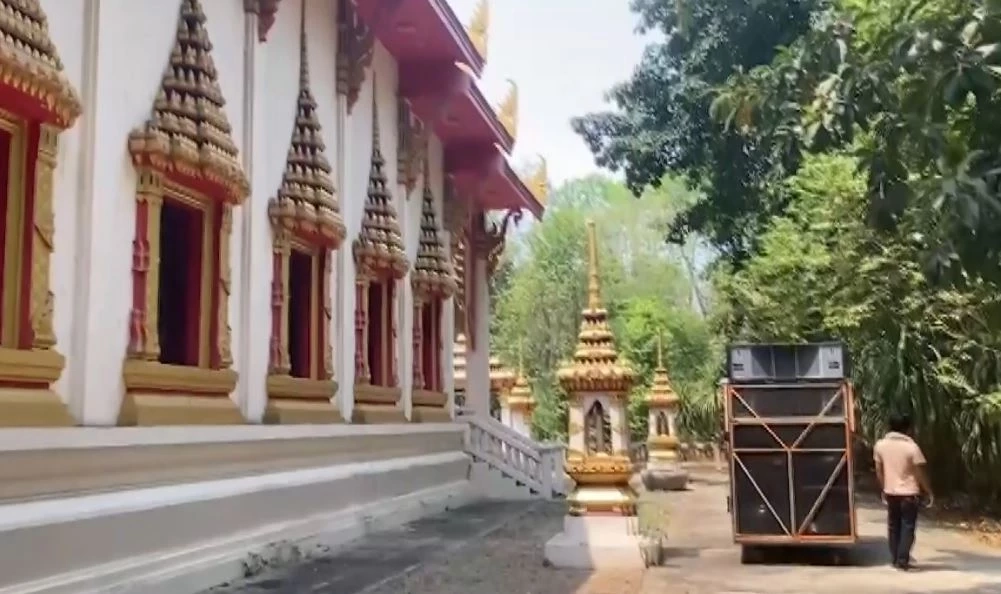 อุทาหรณ์งานบวช ผึ้งตกใจเสียงรถแห่ ต่อยชาวบ้าน เจ็บระนาว