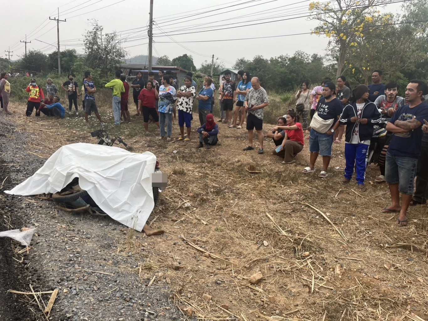 น่าเวทนา "ตา-ยาย-หลาน"ขับซาเล้ง ถูกเฒ่า 66 ปี ซิ่งฟอร์จูนเนอร์ชนดับ 4 ศพ