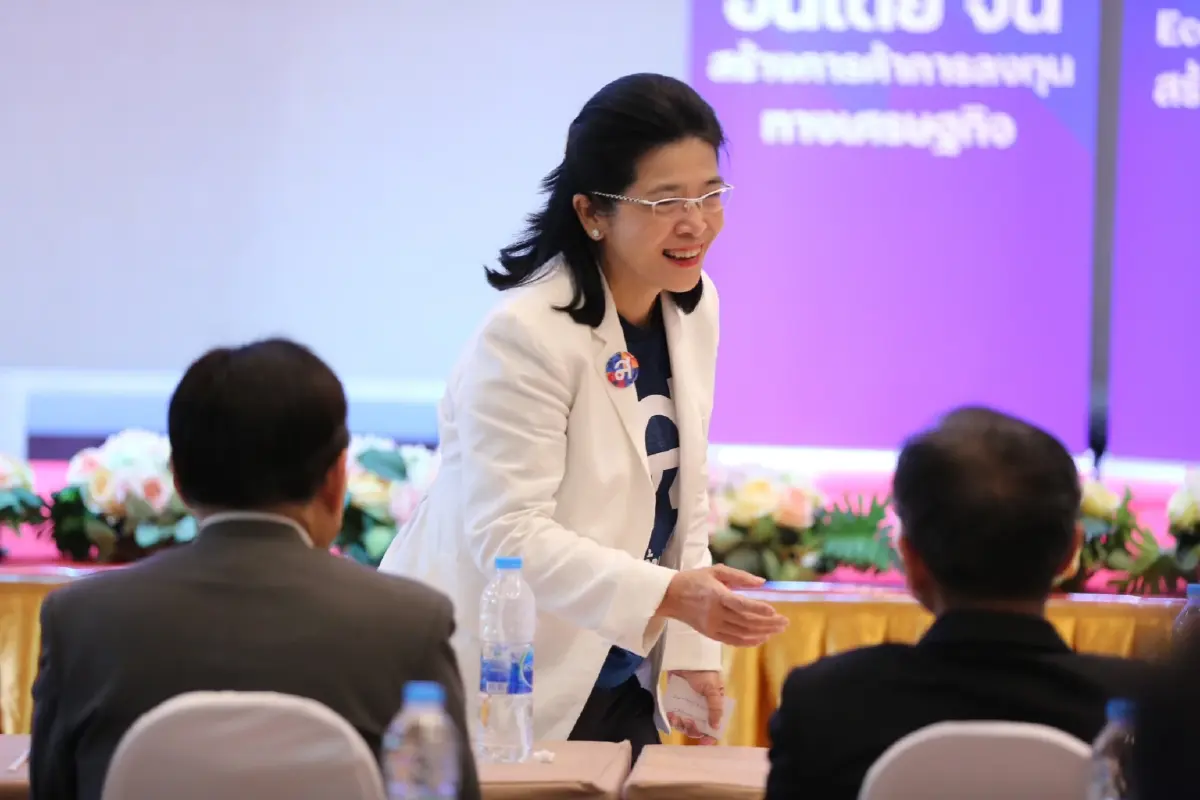 "สุดารัตน์"นำทีมไทยสร้างไทย โชว์วิสัยทัศน์"การค้า-การลงทุน"
