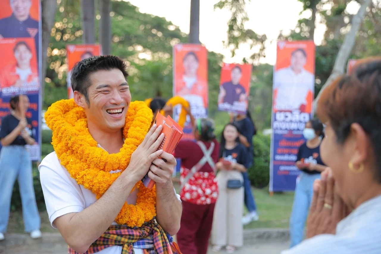 "พิธา" บุกนครปฐม ขอบคุณประชาชนไว้ใจปี 62 กวาดคะแนนสูงสุด