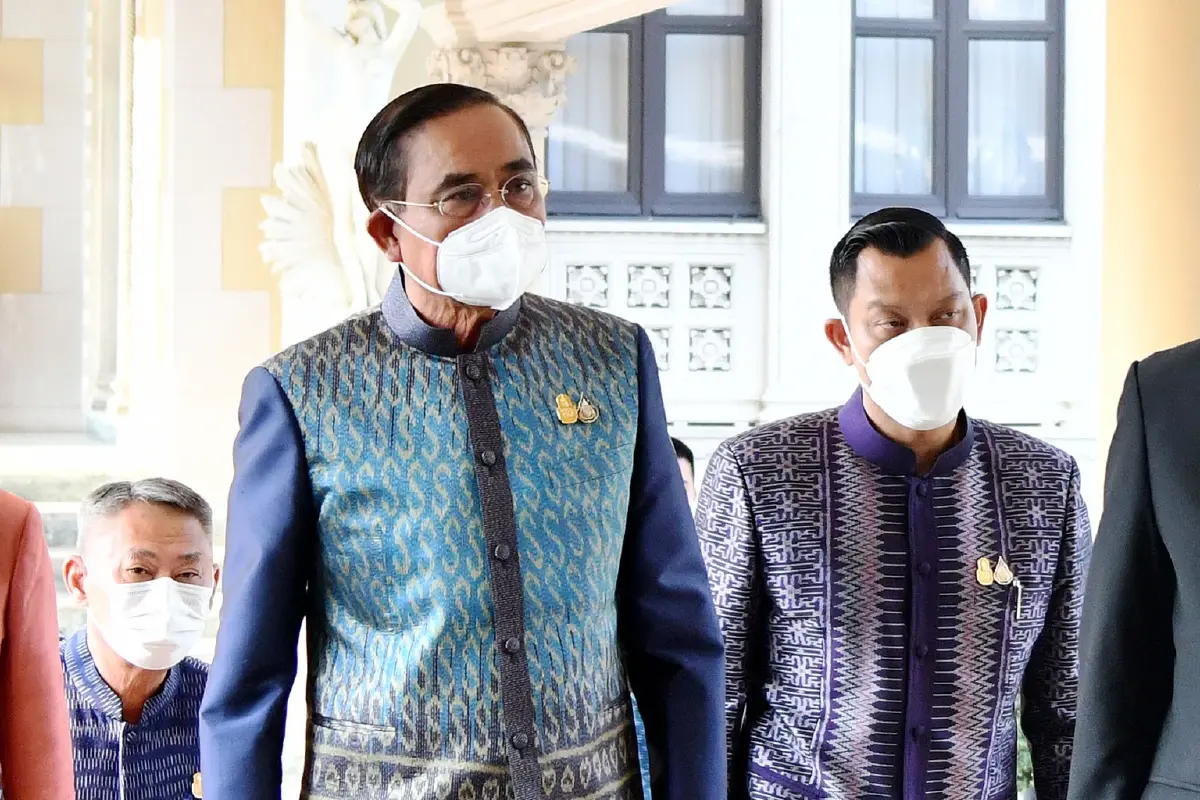 “สมคิด” ซัดกกต. แบ่งเขตเลือกตั้งไม่เป็นตามรธน. สะพัดผู้มีอำนาจขีดเส้นเอง