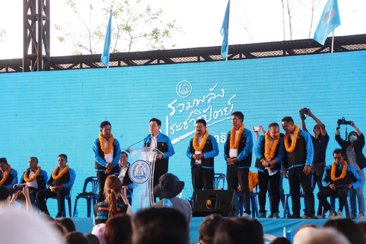 "องอาจ" มั่นใจ 4 หัวหน้า ปชป. ผนึกกำลังสู้ศึกเลือกตั้ง 66 สู่ชัยชนะทั้งประเทศ