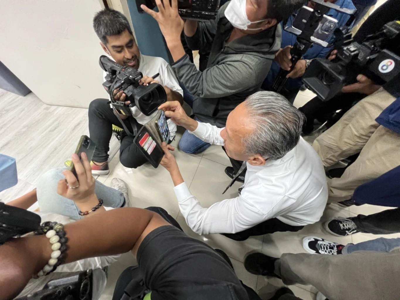 จับเครือข่าย “สารวัตรซัว”-“ชูวิทย์” แฉย้ายเซิร์ฟเวอร์ออกนอกประเทศ