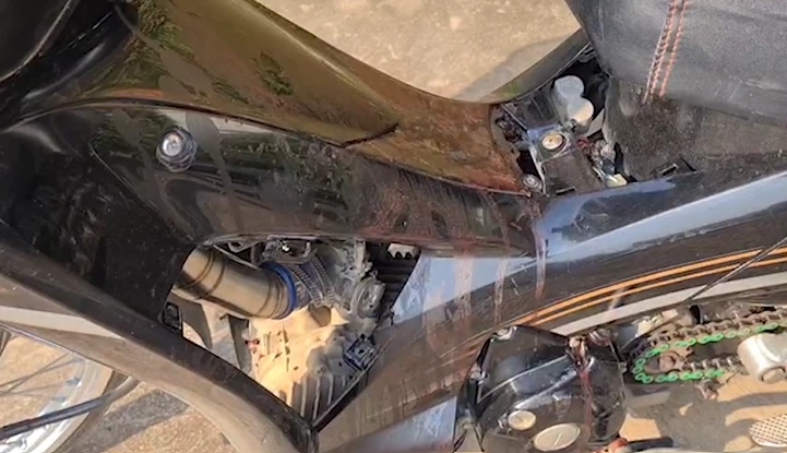 สาวถูกแก๊งโจ๋ฟันแขนขาด ฝืนใจขี่ จยย. มาป้อม ตร. หวังให้ช่วย แต่สิ้นใจก่อน