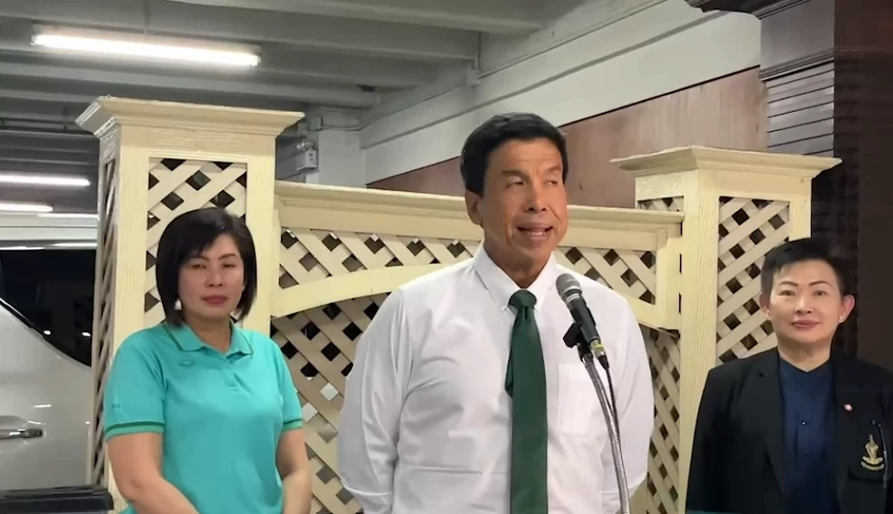  นายชัชชาติ สิทธิพันธุ์ ผู้ว่าราชการกรุงเทพมหานคร