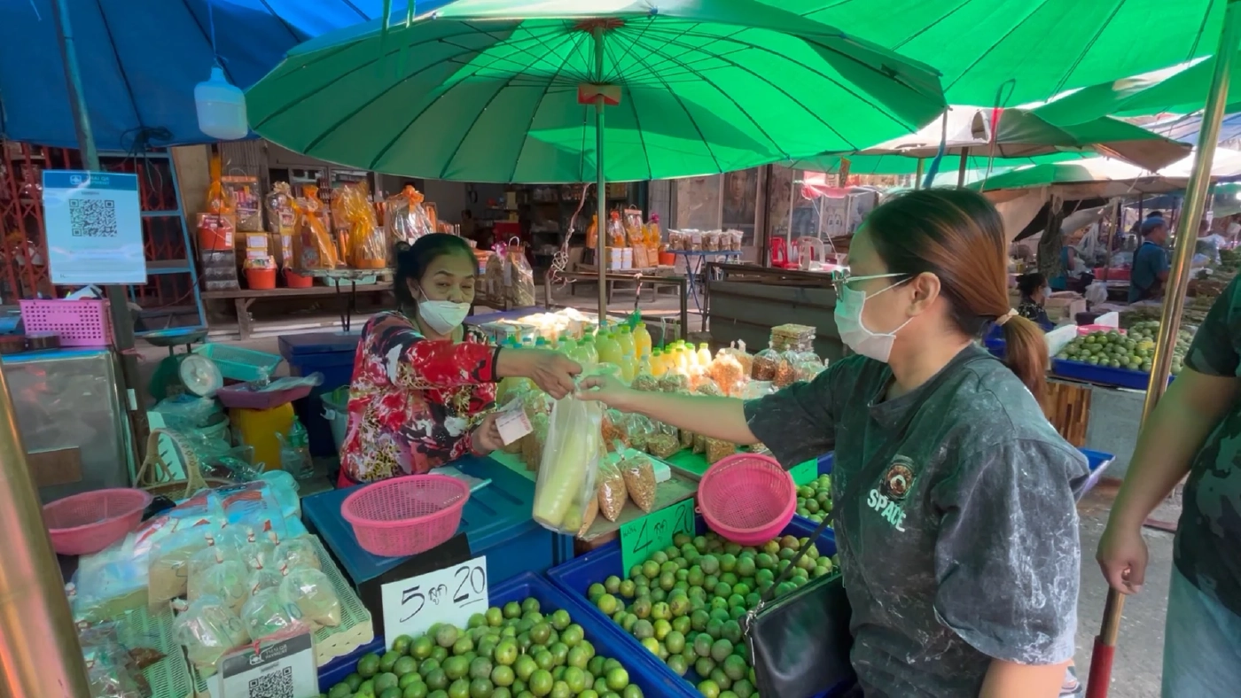 มะนาวราคาพุ่งรับหน้าร้อน มะนาวเบอร์ 3 กระสอบละ 2,200 บาท