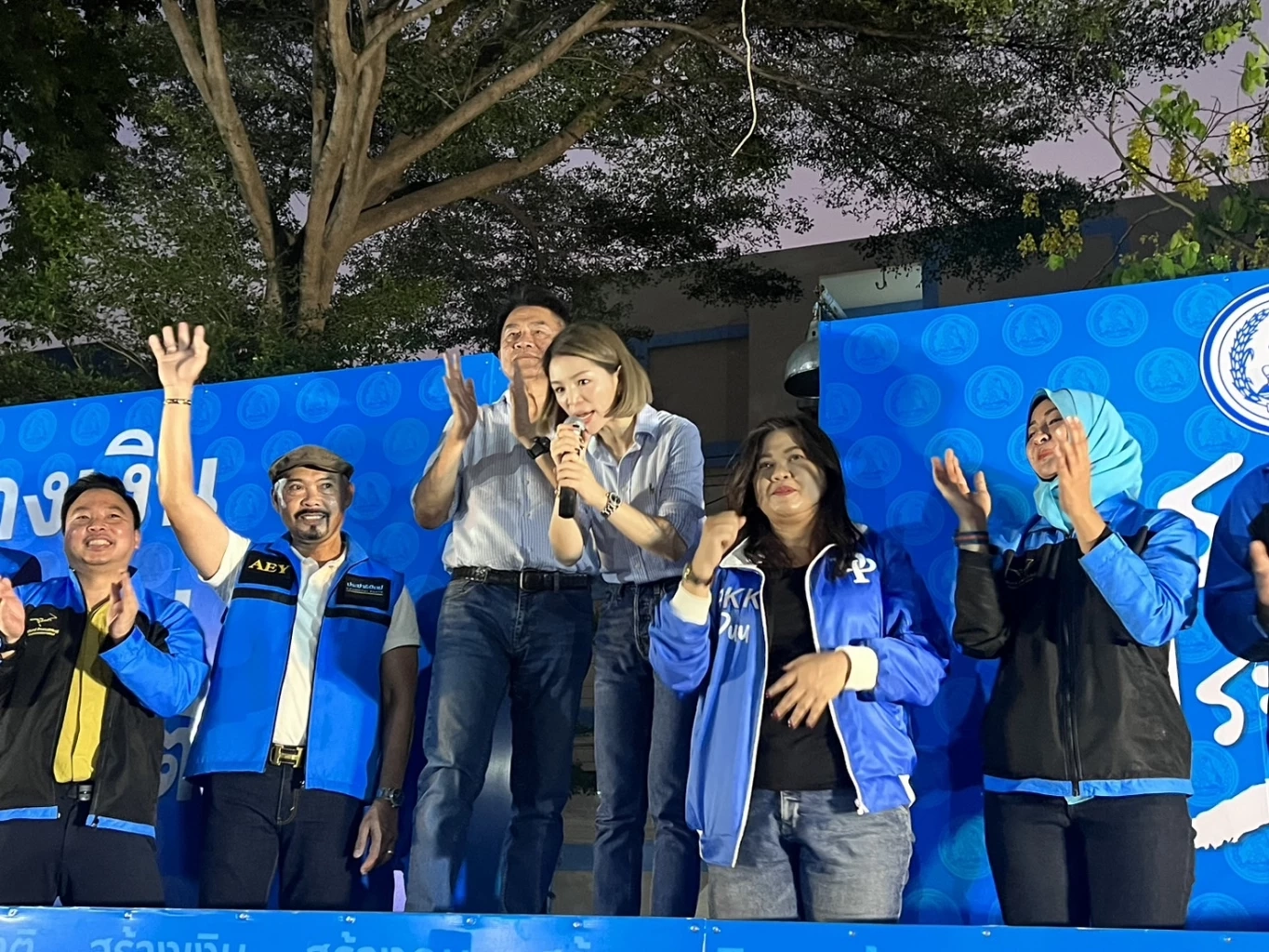 "มาดามเดียร์" อ้อนคะแนนเลือกทั้งคน-พรรค ชูนโยบายแก้เหลื่อมล้ำ ทำได้จริง