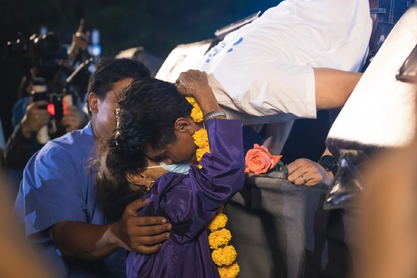 "หมอตี๋" สาธิต ปิตุเตชะ  รมช.สาธารณสุข จากพรรคประชาธิปัตย์ 