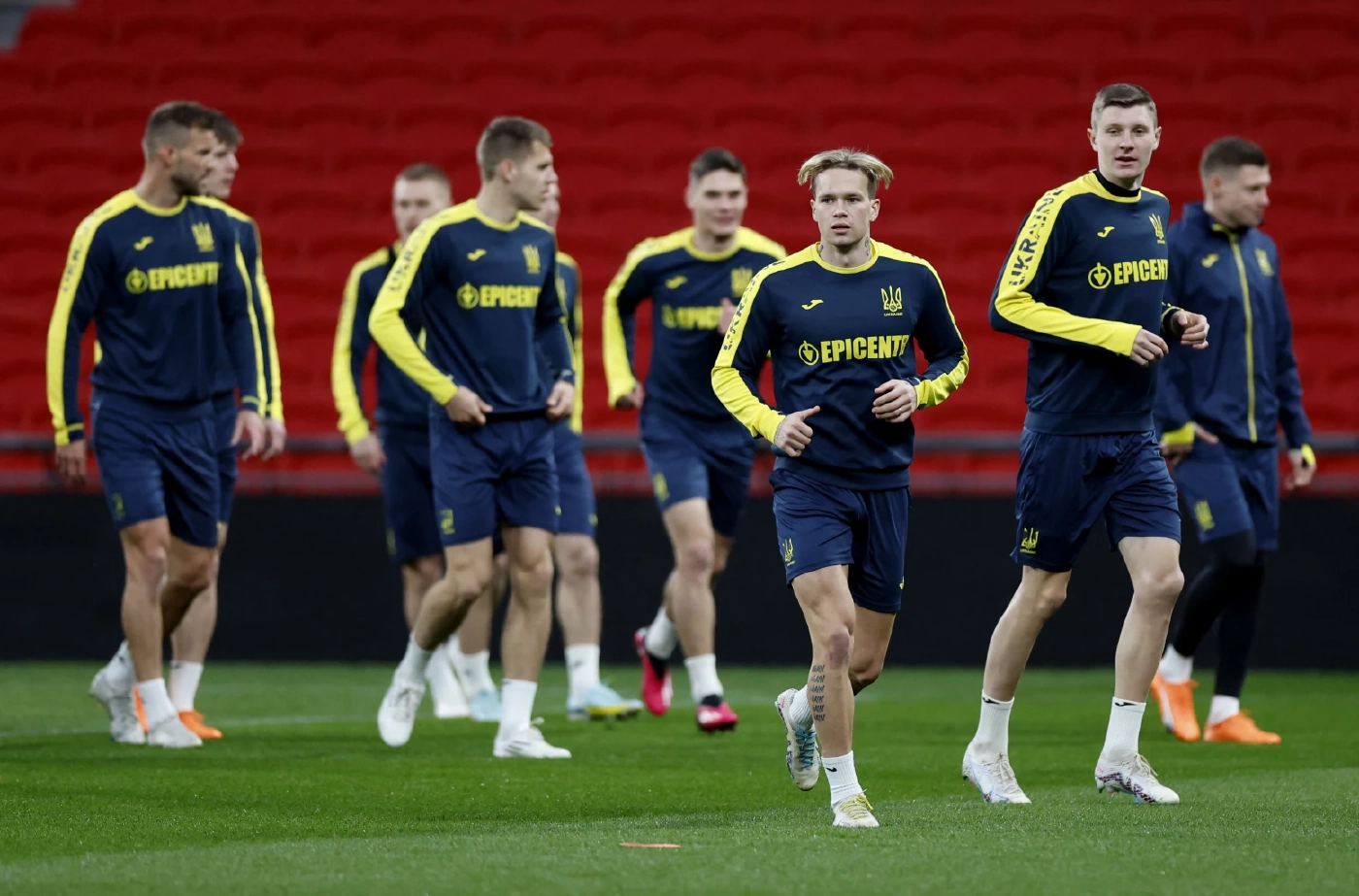 ดูบอลสด "อังกฤษ vs ยูเครน" ศึกคัดยูโรคืนนี้ พร้อมลิงก์ชมสดทุกคู่