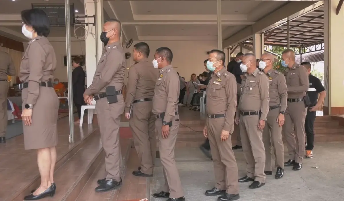 ผบช.ภ.5 เป็นประธานพิธีรดน้ำศพ 3 ตร.แม่จัน ที่ประสบอุบัติเหตุเสียชีวิต