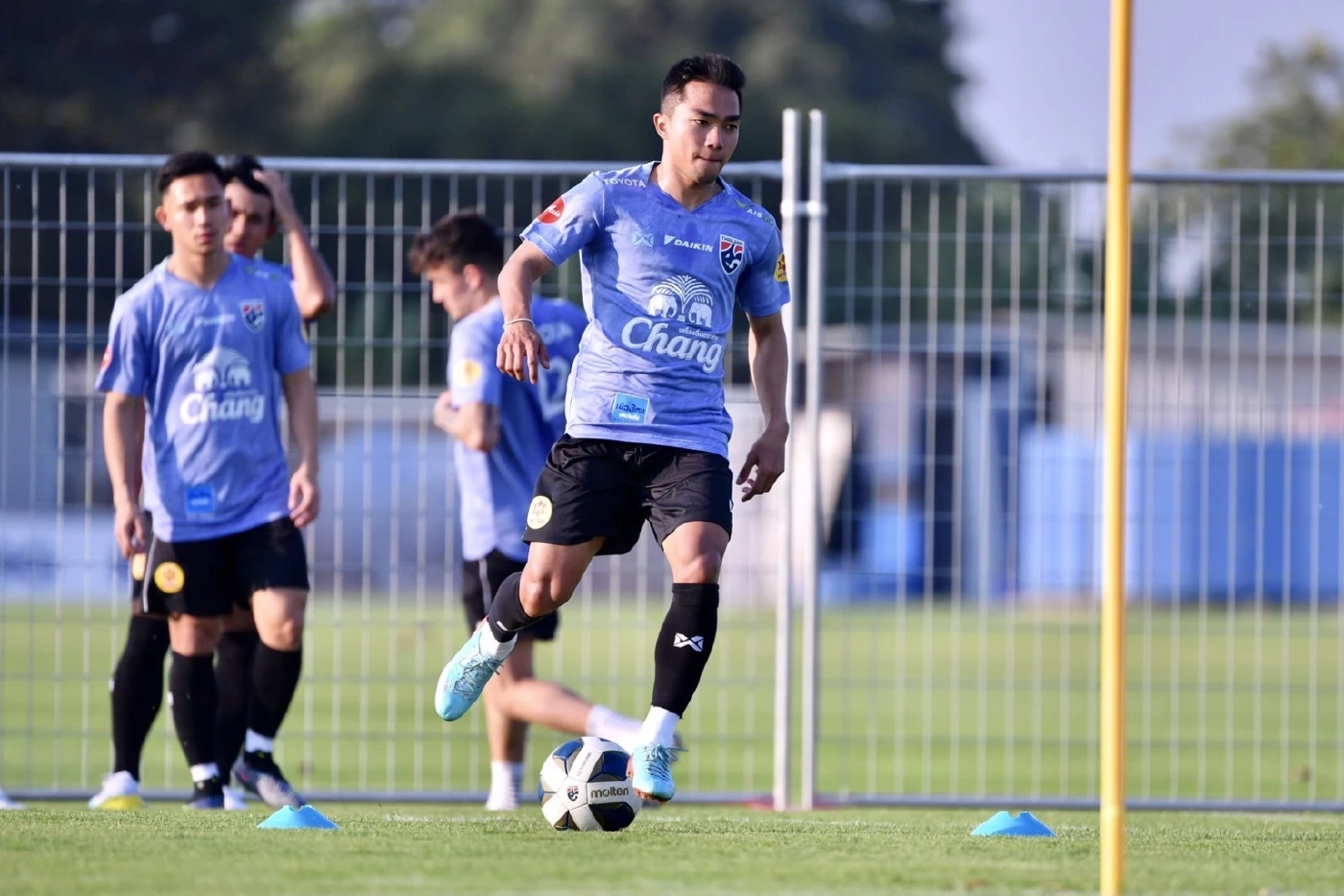 "ช้างศึก" ซ้อมฟูลทีม "ชนาธิป" ลั่นพร้อมทุ่มเต็มที่