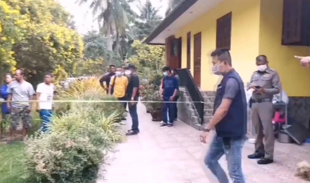 จับได้จ่าย 3 แสน ญาติสาวใหญ่ถูกสังหารโหด ทำป้ายติดรถแห่ หาเบาะแสคนร้าย