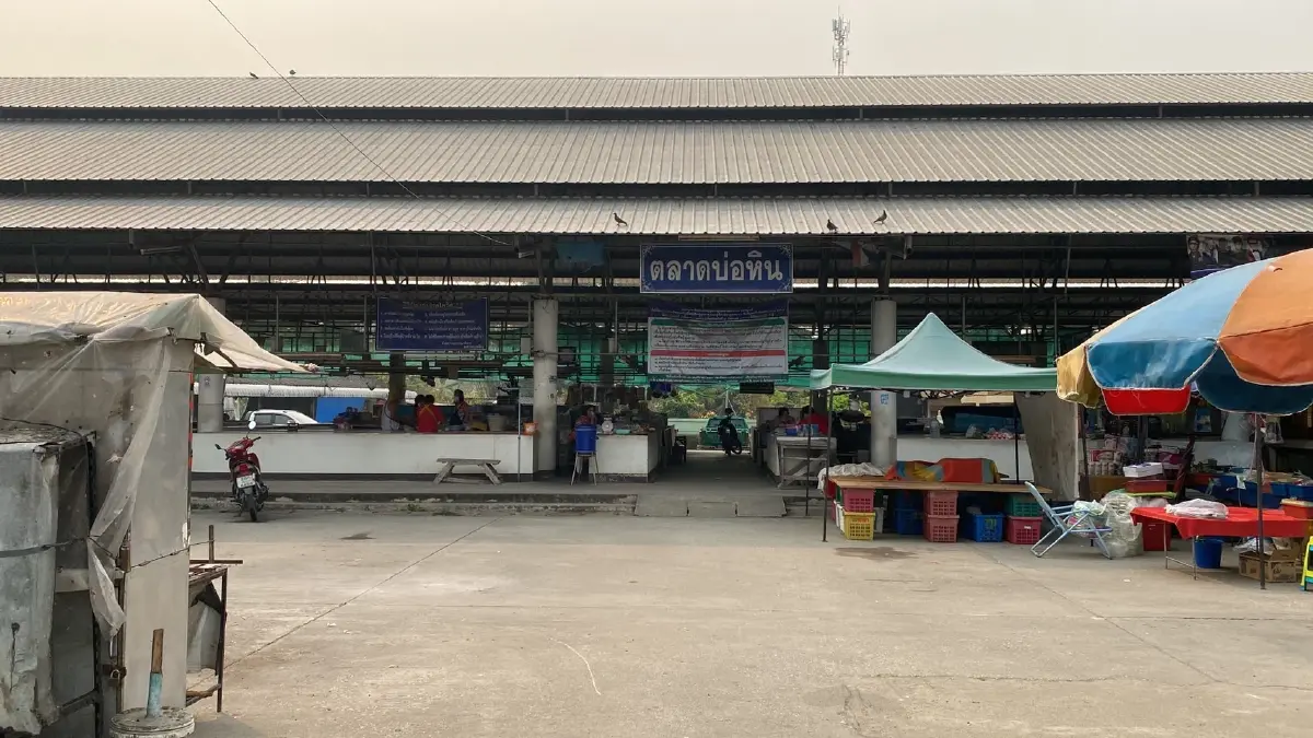 บรรยากาศการค้าขายใน จ.เชียงใหม่ เงียบเหงาจากสถานการณ์หมอกควัน