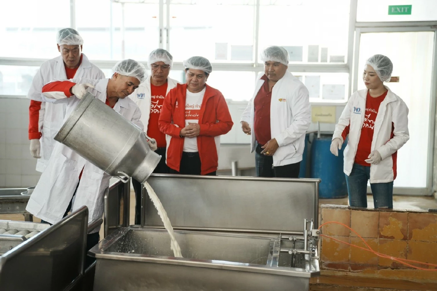 "เศรษฐา"รับปากเพื่อไทยเป็นรัฐบาลขยับคุณภาพชีวิตเกษตรกรโคนม